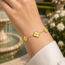 Real Gold Solid 5 Clover Adjustable Size Bracelet (15+ 2 =17 C.M) - Model 5VC GZJVN 0515/9BL BR1842