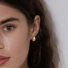 أقراط مسمارية بسيطة على شكل دمعة من الذهب الحقيقي موديل 6895-25 E1928