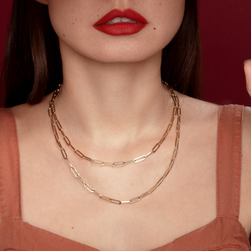 Drop curb chain necklace in yellow gold. Weight : 38 gr.… | Drouot.com