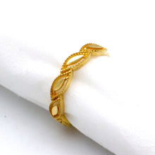 Real Gold Five Leaf Twist Ring (Size 8) 0073 R2965