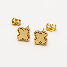 طقم أقراط مسمارية من الذهب الحقيقي الصلب بتصميم ورقة البرسيم العاكسة موديل GZJVN3050 E1920