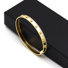 Real Gold GZVC Elegant Clover Stone Bangle 0381 - (SIZE 15.5) BA1499