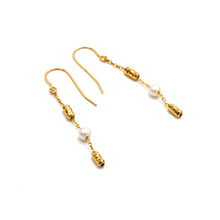 طقم أقراط متدلية من اللؤلؤ الذهبي الحقيقي مع مشبك كرات - موديل 2229 E1957