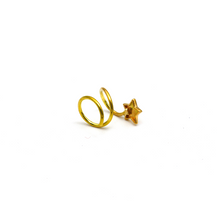 حلق نجمة حلزونية الشكل من الذهب الحقيقي (0406 E1821)